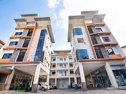 OYO 443 Maria Cristina Arcade Suites