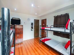 OYO 443 Maria Cristina Arcade Suites