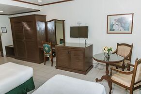La Fiesta Hotel