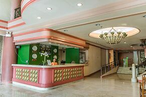 La Fiesta Hotel