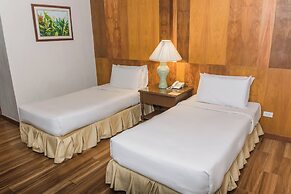 La Fiesta Hotel