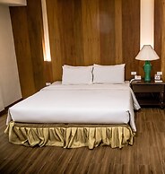 La Fiesta Hotel