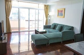 Le Vanvarothai Saladaeng Residence