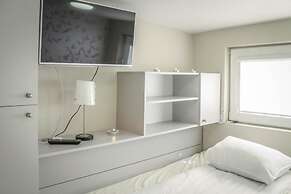 Elite Apartments by the Beach