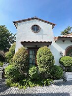 Villa Seville