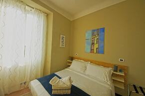 Luna Rooms