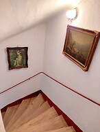 Casa Roth Apartments