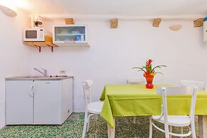 House Peti