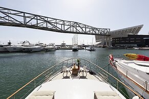 Luxury Boat in Port Forum