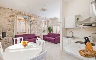 Apartments Lausion