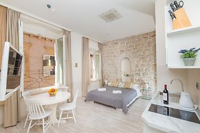 Apartments Lausion