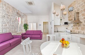 Apartments Lausion