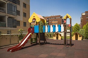 EnjoyGranada LUJO Piscina y Parking