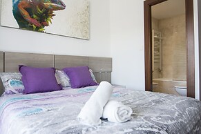 EnjoyGranada LUJO Piscina y Parking