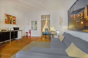 Chiado Balcony Apartment