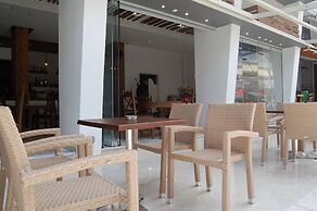 Paralia Beach Boutique Hotel