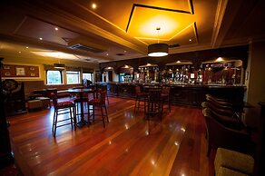 The Devon Inn Hotel