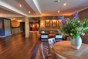 The Devon Inn Hotel