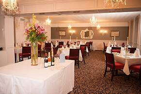 The Devon Inn Hotel