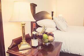 The Devon Inn Hotel