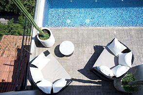 Lofts on Basilio