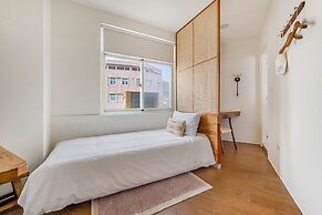 Chin Style Easy Stay