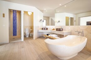 Hotel Zahara Beach by Q Hotels