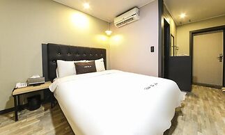 Hotel the Ace