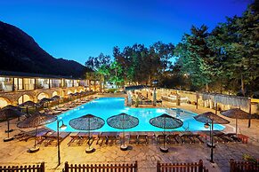 Alados Otel