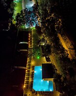 Alados Otel