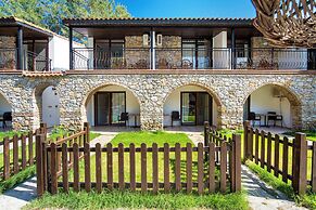 Alados Otel