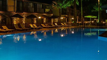 Alados Otel