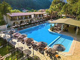 Alados Otel
