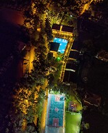 Alados Otel