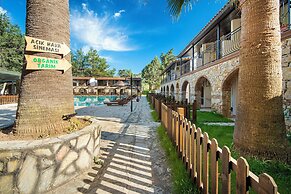 Alados Otel