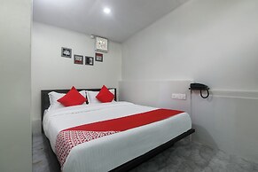 OYO 19292 55 Pillars House