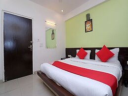 OYO 7344 My H Rooms