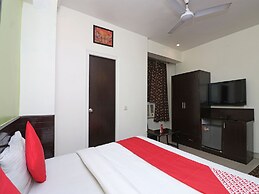 OYO 7344 My H Rooms