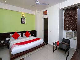 OYO 7344 My H Rooms