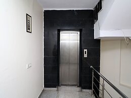 OYO 7344 My H Rooms