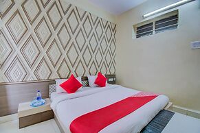 OYO 24838 Hotel Neelam