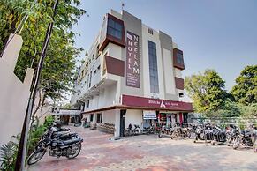 OYO 24838 Hotel Neelam