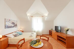 Apartments Mondo