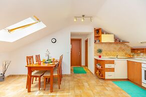 Apartments Mondo