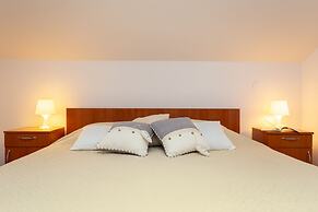Apartments Mondo