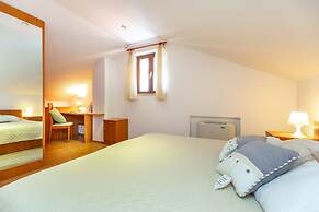 Apartments Mondo