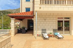 Apartments Mondo