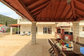 Apartments Mondo