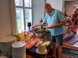 Stora Herrestad Bed & Breakfast