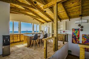 Villa Topaz